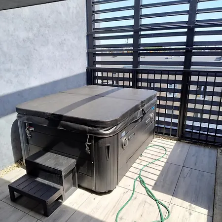 Slovianka Sky View By Lookap - Basen, Sauna Oraz Darmowy Parking!! דירה לודז'